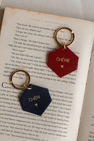 CHÉRI KEYRING